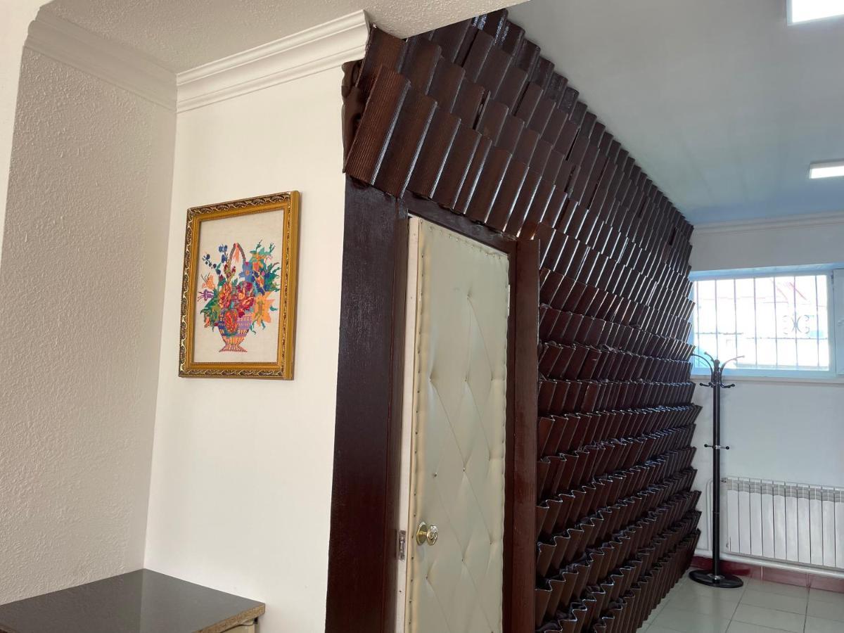 Duet Hostel & Hotel Каракол Стая снимка