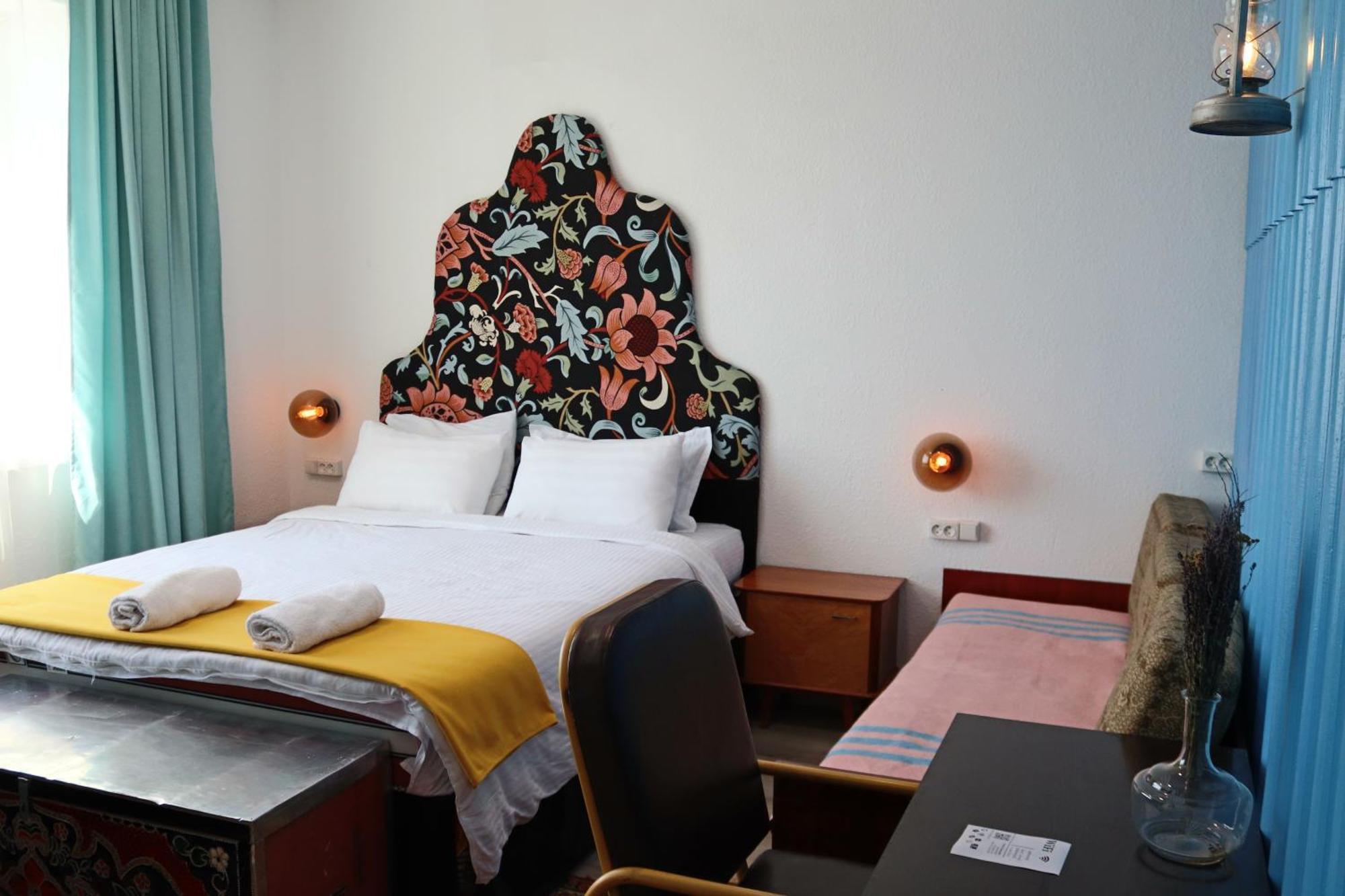 Duet Hostel & Hotel Каракол Стая снимка