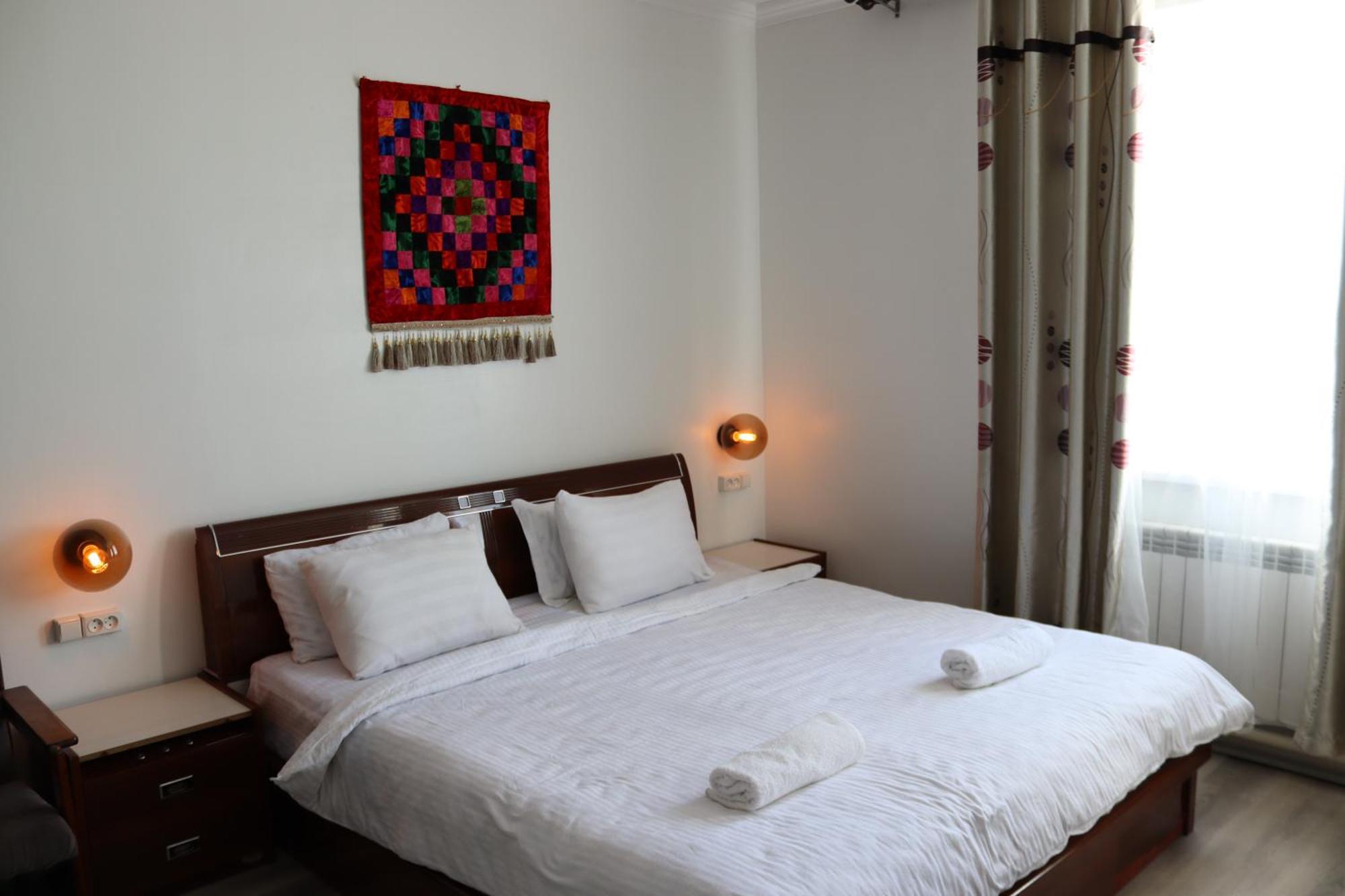 Duet Hostel & Hotel Каракол Стая снимка